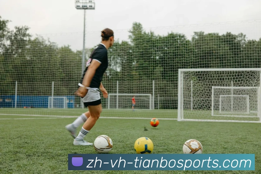 天博体育APP 体育赛事宣传图